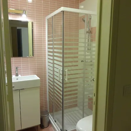 Guest house Metro-alameda Lisbon
