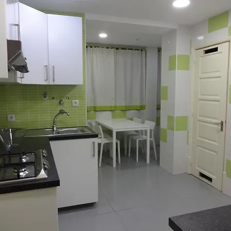 Guest house Metro-alameda