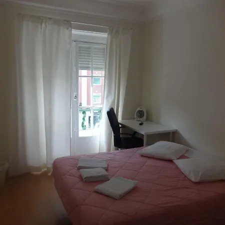 בית הארחה Metro-alameda