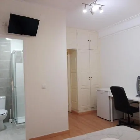 Metro-alameda Guest house