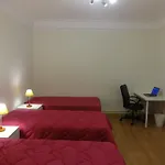地铁阿拉米达住宅旅馆 Lisboa