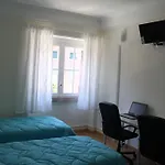 地铁阿拉米达住宅旅馆